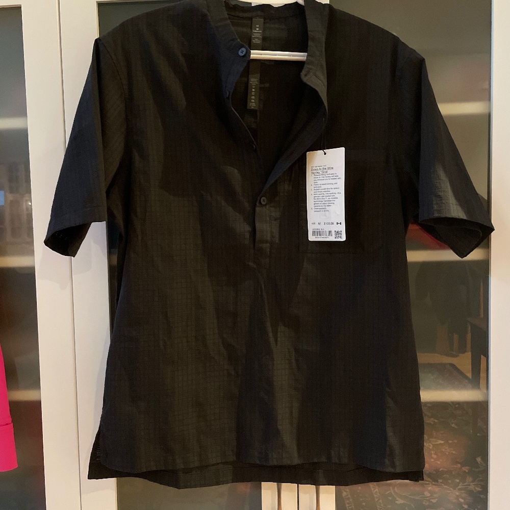 lululemon athletica Black Short Sleeve Henley Shirt